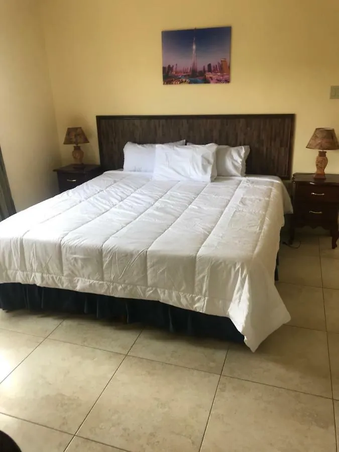 Kingston Paradise Place 2 Guest House